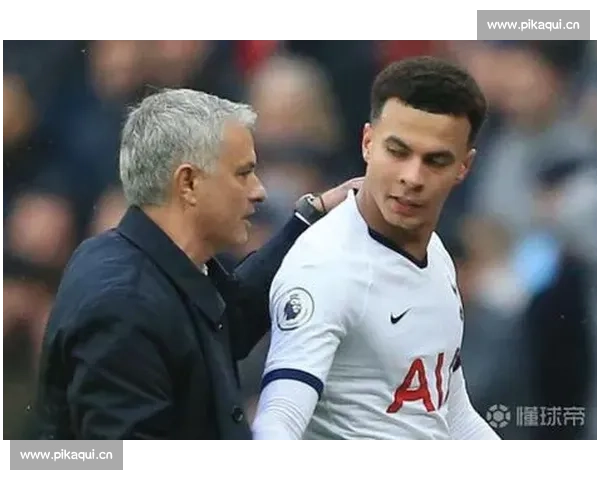 英国病人阿里:病痛与药瘾的双重枷锁下的孤独挣扎 英国病人阿里:病痛与药瘾的双重枷锁下的孤独挣扎